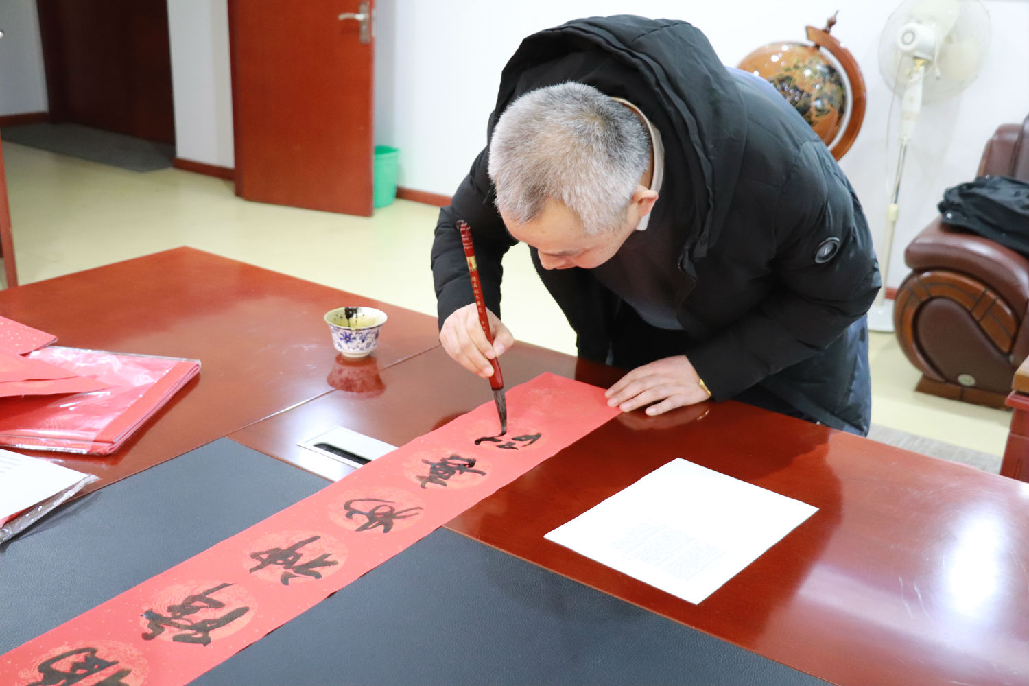 歡樂迎春納千祥,翰墨飄香送萬福 歡樂迎春納千祥,翰墨飄香送萬福